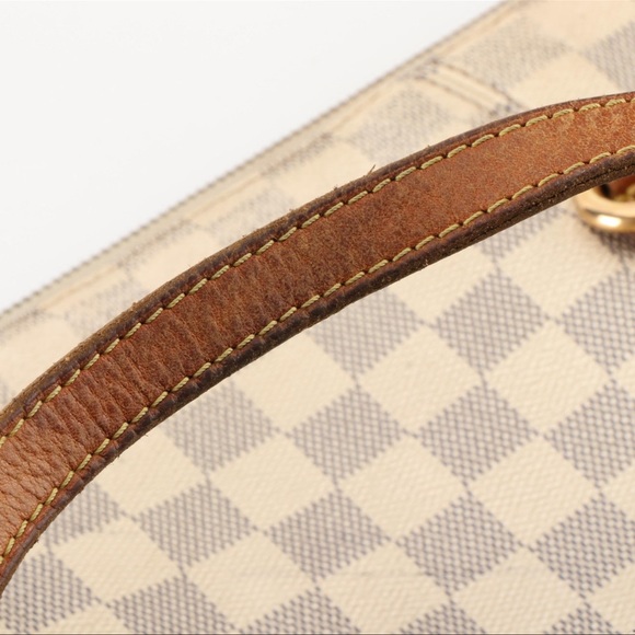 Louis Vuitton Totally MM in Damier Azur Canvas and Vachetta leather. - Picture 6 of 11